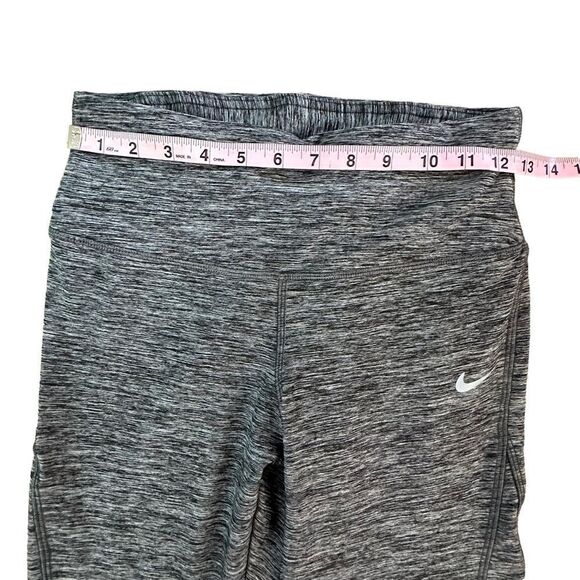 Nike ~ Women’s grey workout leggings ~ size Large - Picture 5 of 10